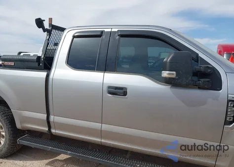 2022 Ford F-250 Xlt z USA, uszkodzony, nr VIN 1FT7X2B63NEC14787